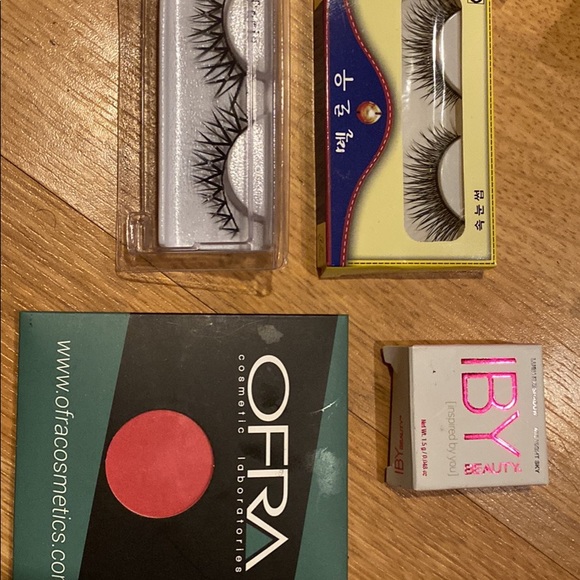 Make up lot - Picture 2 of 6